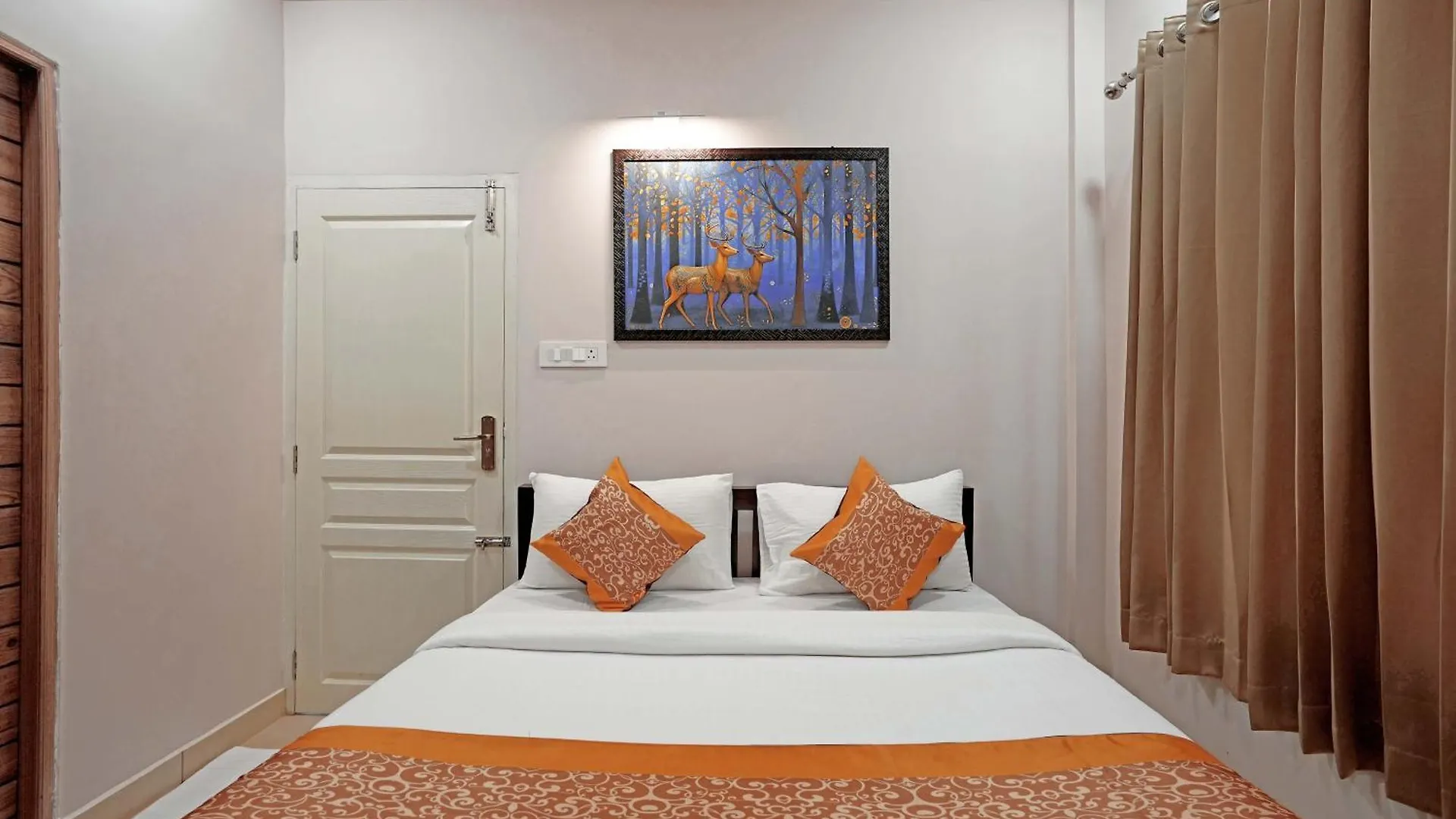 Greenview Velora Suits Kochi 0*,